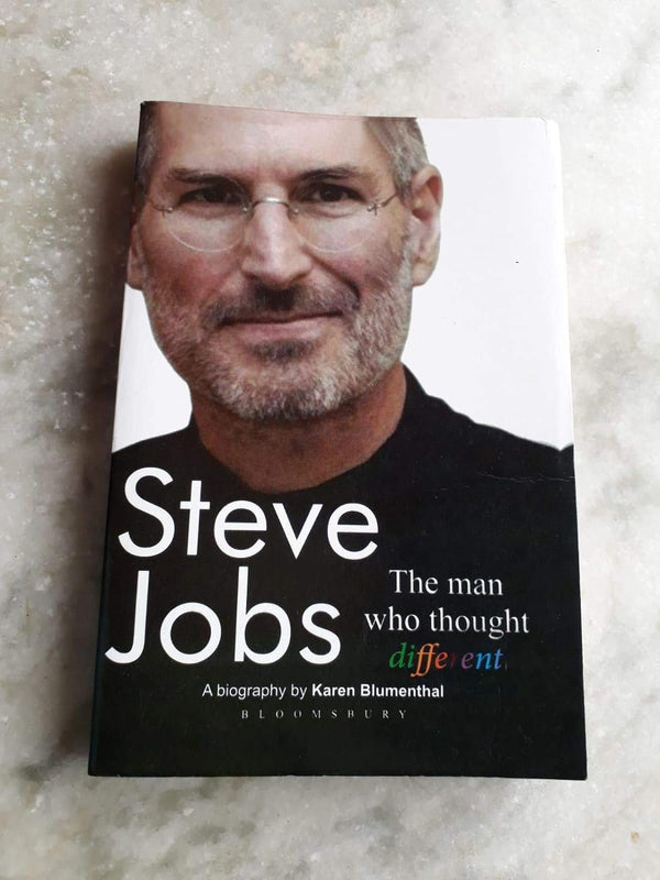 Steve Jobs The Man Who Thought Different ( Paperback )