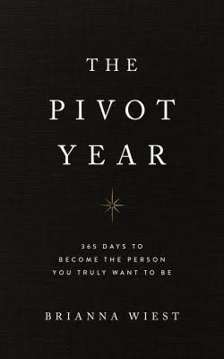 The Pivot Year -Paperback (S)